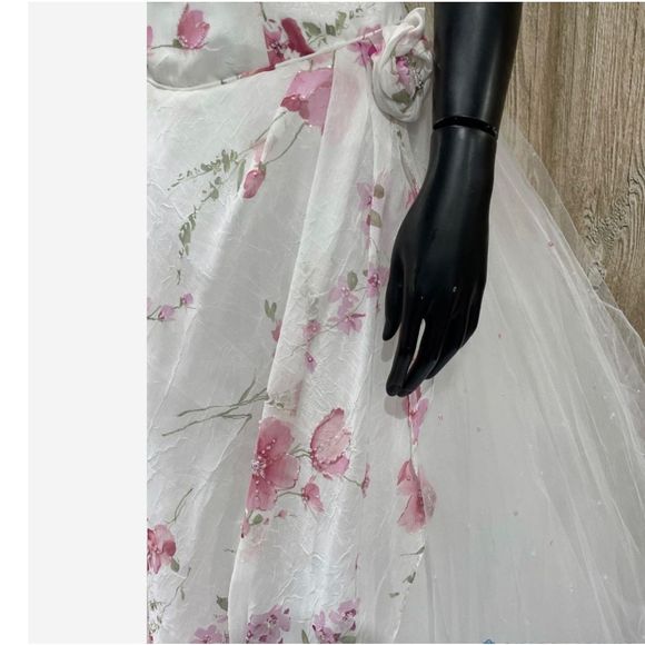 Mori Lee Strapless Asymmetrical Floral Gown Size 3/4 - Picture 4 of 8